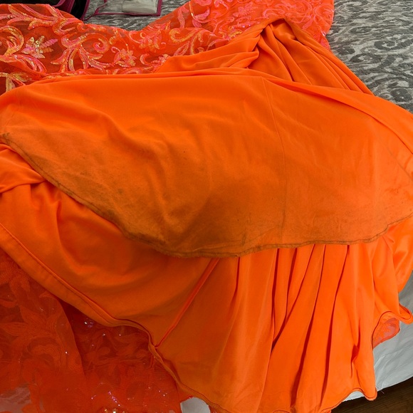 🧡🧡JVN by JOVANI PROM DRESS🧡🧡 - Picture 12 of 16